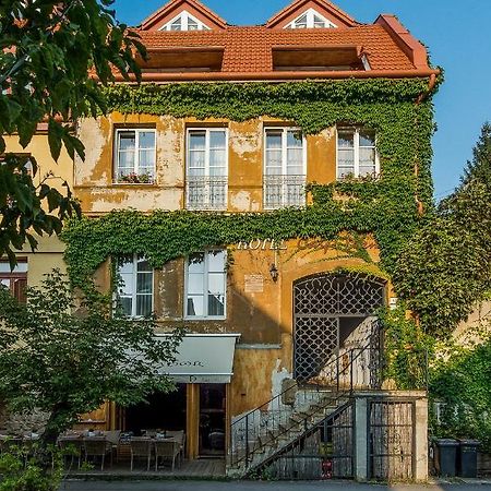 Boutique Hotel Carpe Diem Presov Bagian luar foto