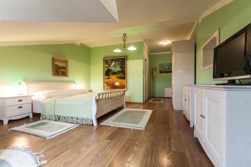 Boutique Hotel Carpe Diem Presov Bagian luar foto
