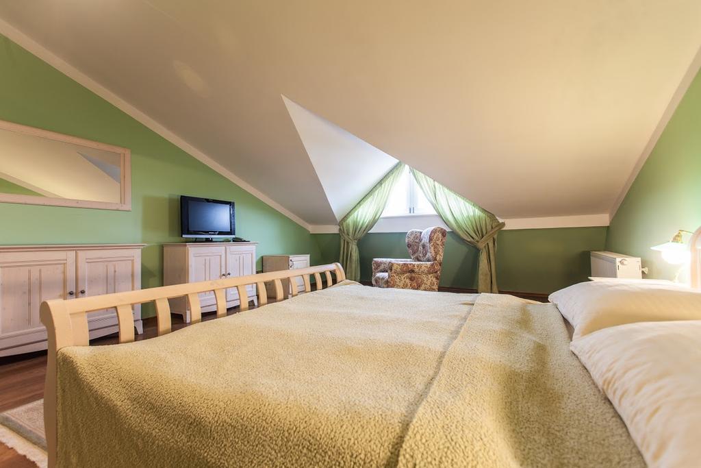 Boutique Hotel Carpe Diem Presov Bagian luar foto